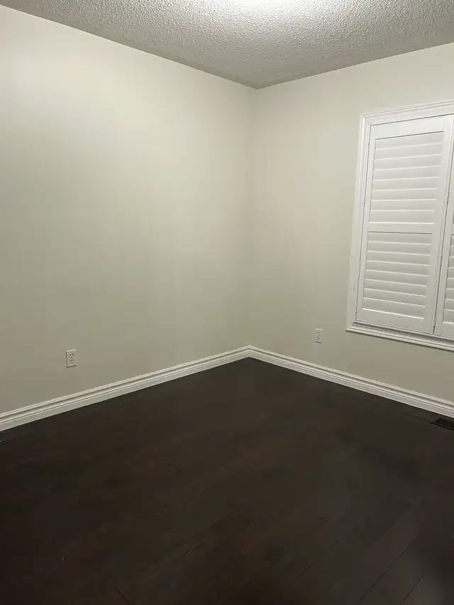 Spacious 3+ Bedroom End-Unit Townhome for Lease in Long Term Rentals in City of Toronto - Image 7