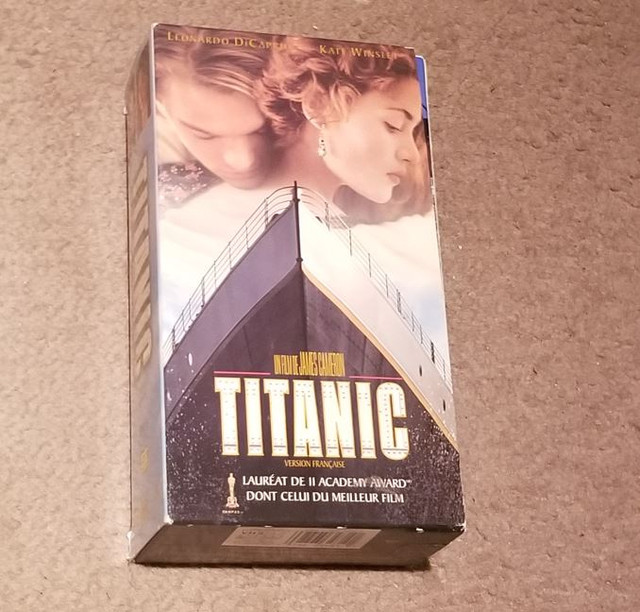 Titanic (VHS) 2 Casettes dans CD, DVD et Blu-ray  à Victoriaville
