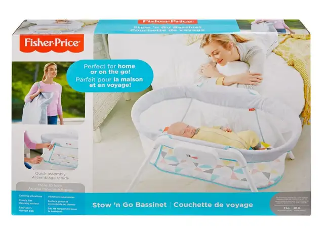 Baby Bassinet in Cribs in Oshawa / Durham Region - Image 2