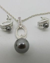 NVC faux black pearl necklace and earring set NEW