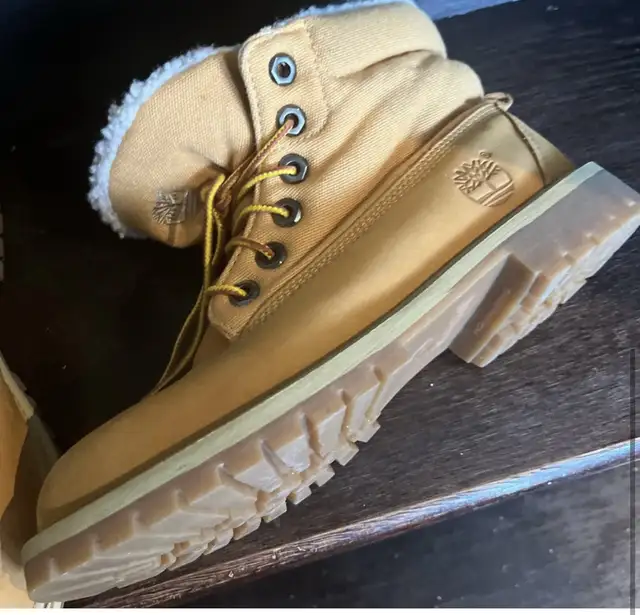 Timberland Boots in Men's Shoes in Markham / York Region - Image 4