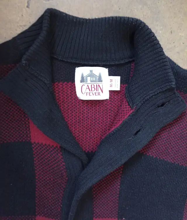 Coats and jackets M, Women Coat Black Short Winter Cabin Brand in Women's - Tops & Outerwear in Calgary - Image 5