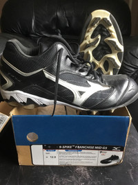 Mens baseball cleats size 12