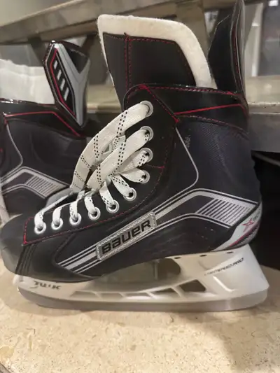  Bauer Boys Skates , View more
