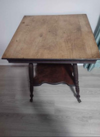 Table 1920 a patte Daigle 