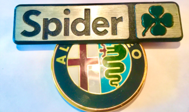 Alfa Romeo spider QUADRIFOGLIO rear spoiler Emblem in Other Parts & Accessories in Kawartha Lakes - Image 3