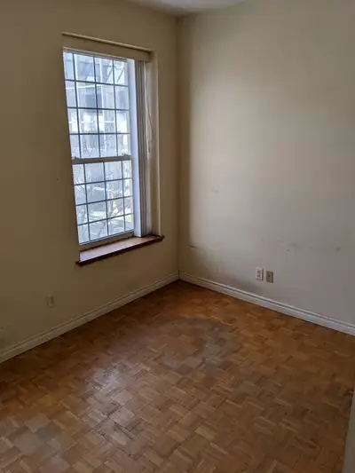 1 Bedroom and Office available for rent in a 2 bedroom apartment