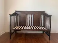 Baby Crib, Mattress and free bedding accessories
