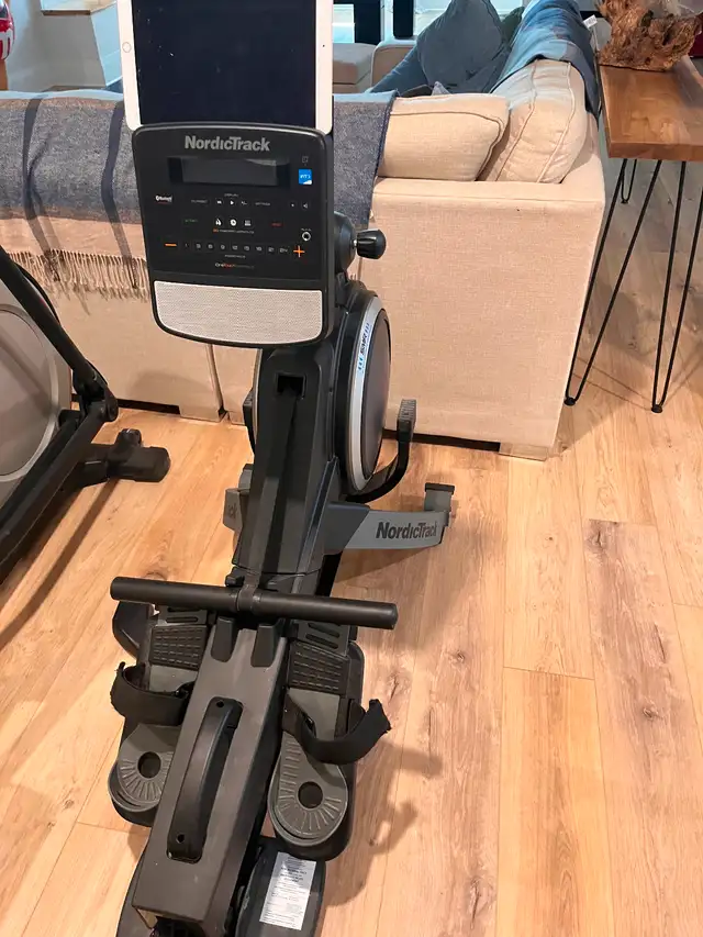 Nordic Track Rower compatible with IFit in Exercise Equipment in Ottawa - Image 2