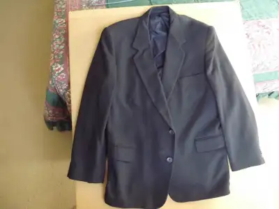 FS: Man's Sports Coats, View more