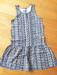 Robe été OLD NAVY / Fillette / 6-7ans (small) / Comme NEUVE!