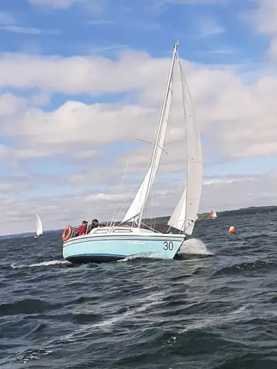 22’ 1981 Sirius sailboat Includes: - 1984 Road Runner trailer (single axel) - 2011 Mercury outboard...