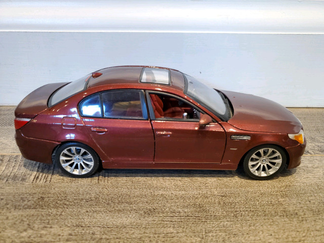 1:18 Diecast Maisto BMW M5 E60 V10 Sedan Burgandy No Box, Arts &  Collectibles, Kawartha Lakes