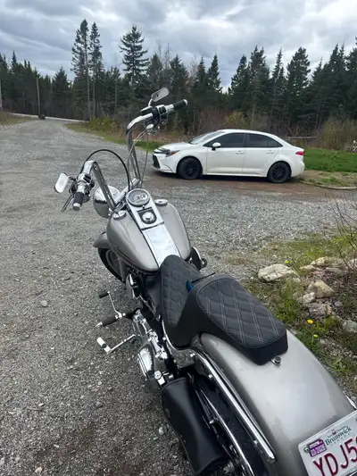 2007 fatboY 107, 20,000km on motor,77000 on the bike, in decent shape 2 new tires. New clutches and...