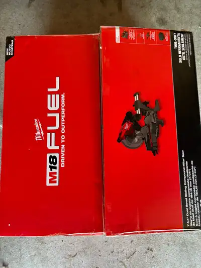 Milwaukee 7-1/4 compound miter saw , View more