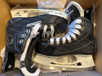 Brand New Junior Hockey Skates Size 3 (Shoe Size 4)