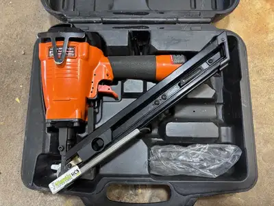 THE ELIMINATOR™ NSDPP38/40 POINT LOCATOR™ BALLISTIC NAILSCREW® DRIVER Positive Placement Used once f...