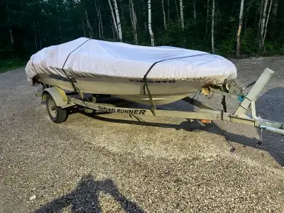 Seadoo sportster boat single rotax two cylinder 2 stroke. Just purchased and Rebuilt last spring. Us...