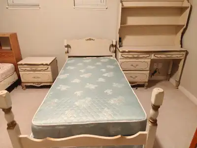 ★★3 PIECES SOLID WOOD DESK & SINGLE BED SET★★, View more