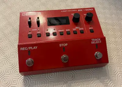 Selling a like new Boss RC-500 Loop Station. I bought this with the intention of using it for acoust...