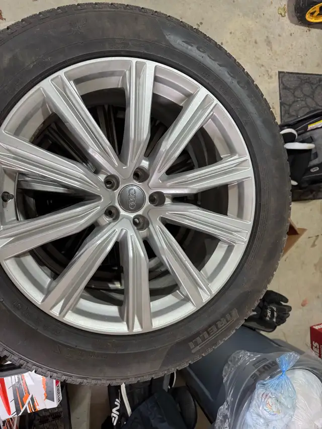 265/50 R20 Pirelli Scorpion Winter tires on Alloys in Tires & Rims in Kawartha Lakes - Image 5