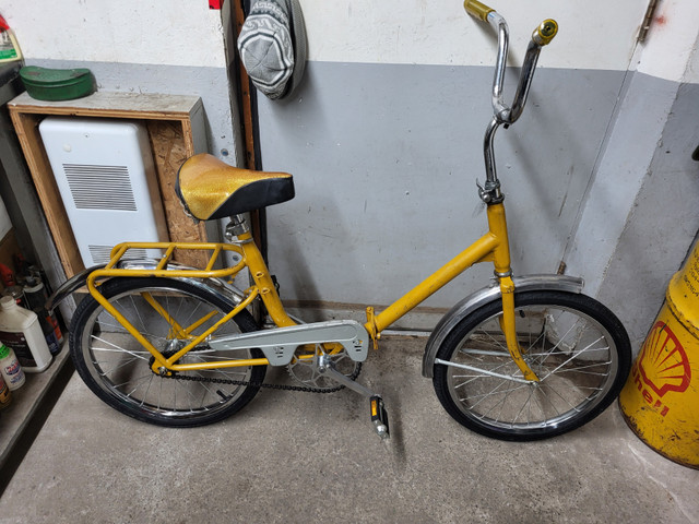 Velo pliable jaune 1 vitesse roues 20po coaster brake dans Autre  à Ville de Montréal