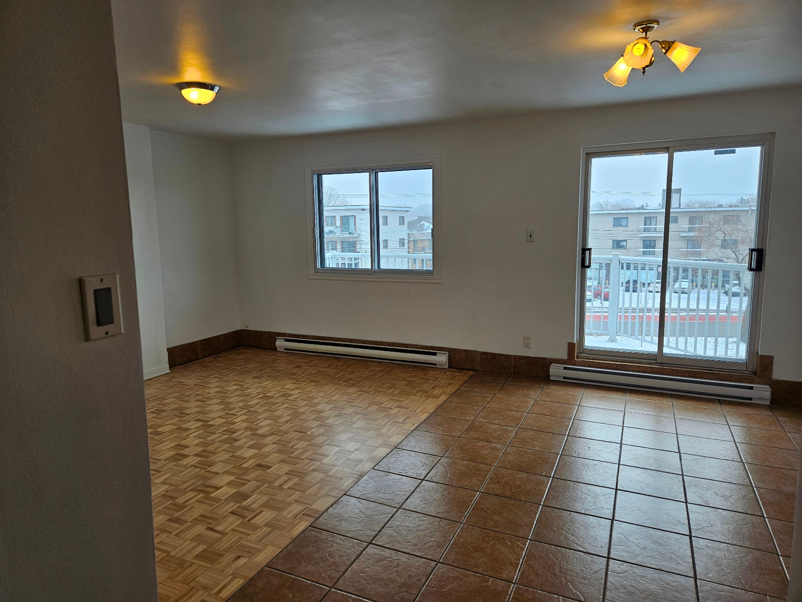 Grand 5 1/2 renové à louer / Large renovated 3-bedroom apartment — photo 2
