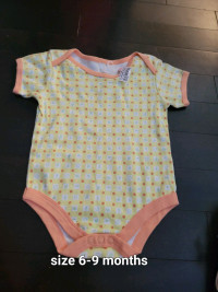 Baby size 6-9 months (new with tag)