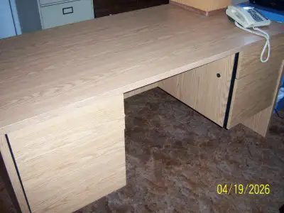Office desk, View more