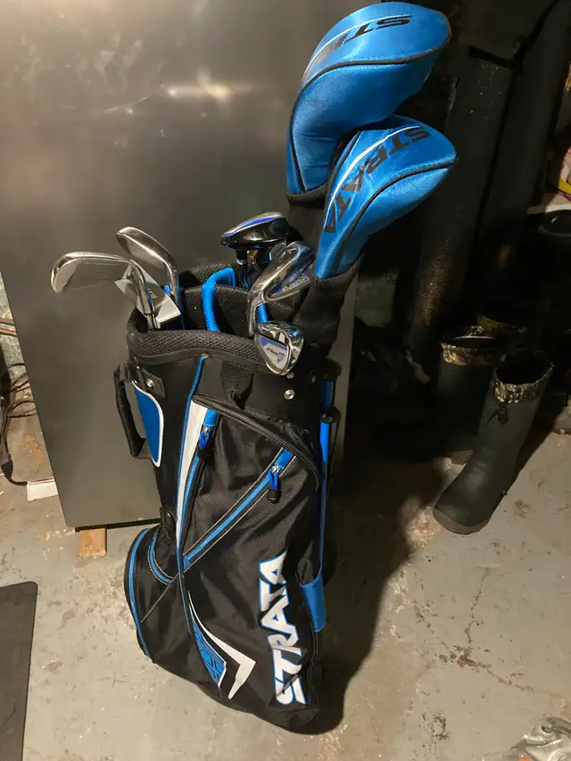 Callaway strata left handed gold clubs in Golf in Owen Sound - Image 2