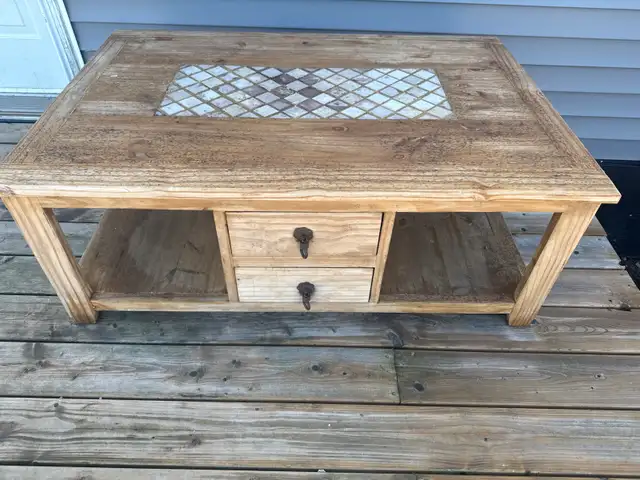 coffee table in Coffee Tables in Charlottetown - Image 2
