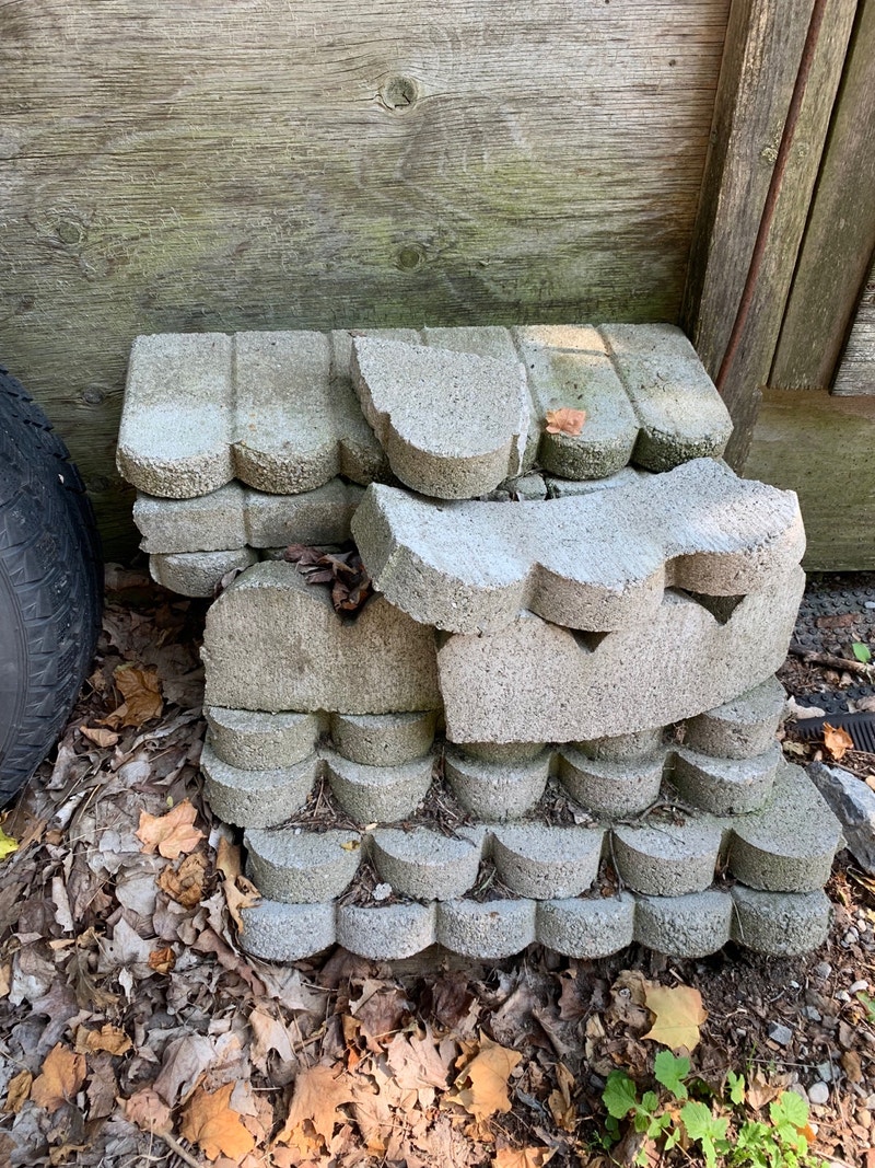 Free Garden Edging Stones, Live Traps Free Stuff Kawartha Lakes