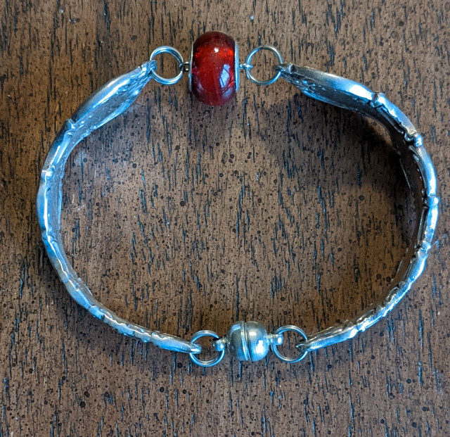 Plated Silverware Bracelet with Red Bead in Jewellery & Watches in North Bay - Image 3