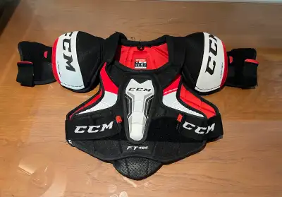 CCM hockey shoulder pads Jr Large , View more