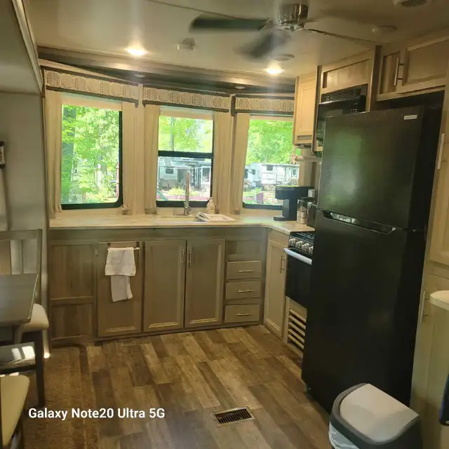 2bdr Trailer for Rent  in Ontario in Canada - Image 9