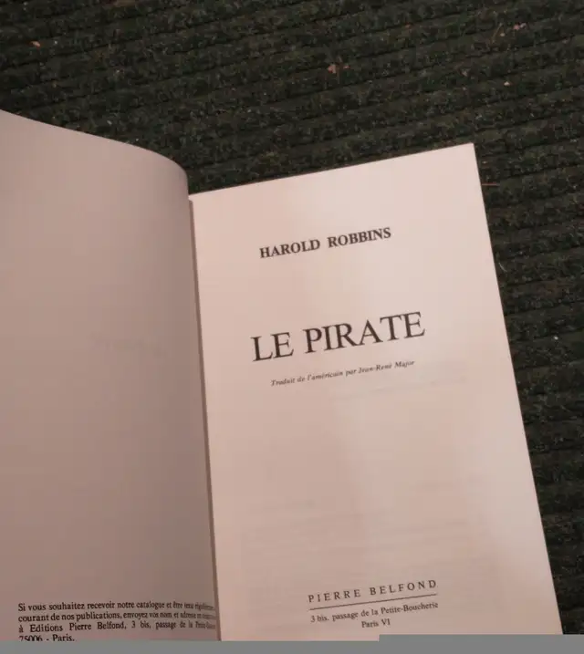 Le pirate Harold Robbins in Other in Laval / North Shore - Image 4