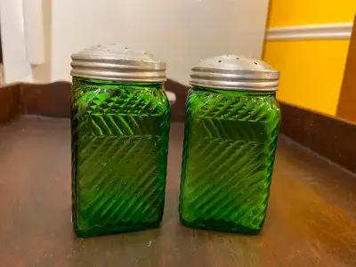1930's Owens-Illinois Forest Green Ribbed Glass Shaker Jars - Pair of 2. These are 4" tall x 2" squa...