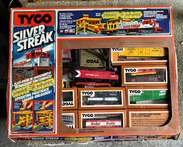 70’s Tyco Silver Streak train set in original box in Toys & Games in Hamilton