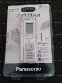 New Open Box Panasonic RR-US551 IC Recorder With 1GB Micro Zoom