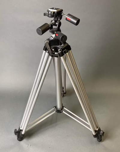 Liquidation, clearing out new and used photo/film and stage gear, View more