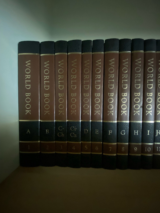 World Book Encyclopedia & Year Books (1980-1984) in Textbooks in Strathcona County - Image 3