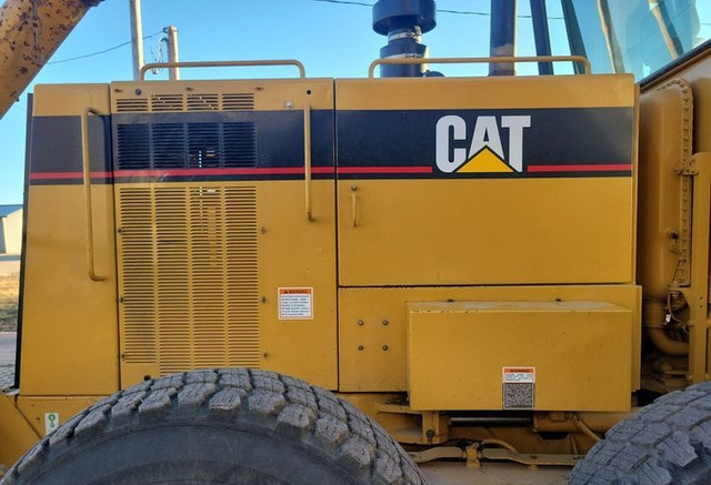 CAT 140H GRADER FOR SALE - CLEAN UNIT! in Heavy Equipment in Oshawa / Durham Region - Image 4