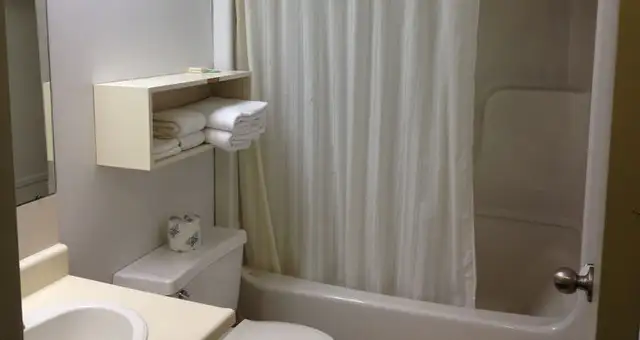 $450/wk motel rm - everything incld - close to Brampton, Bolton