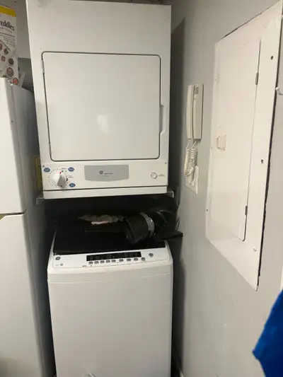 apt washer and dryer , View more