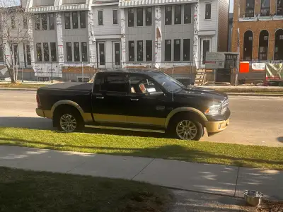 Full loaded. New tires