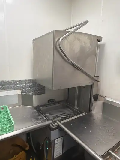 Looking for employee full time (dishwasher) , View more