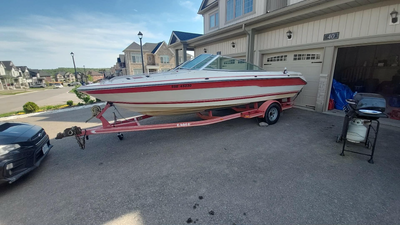 1989 searay 200 with trailer. The interior was re done 3 years ago. New floor, vinyl seats. Engine w...