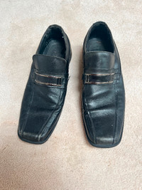 Men’s Kenneth Cole, leather size 12M