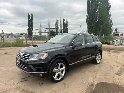 Selling my beloved Volkswagen Touareg 2016, 3.6 V6 FSI engine, four-wheel drive (4MOTION), 272,000 k...