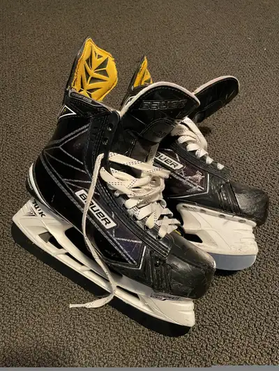 Bauer Skates SIZE 7.5, View more